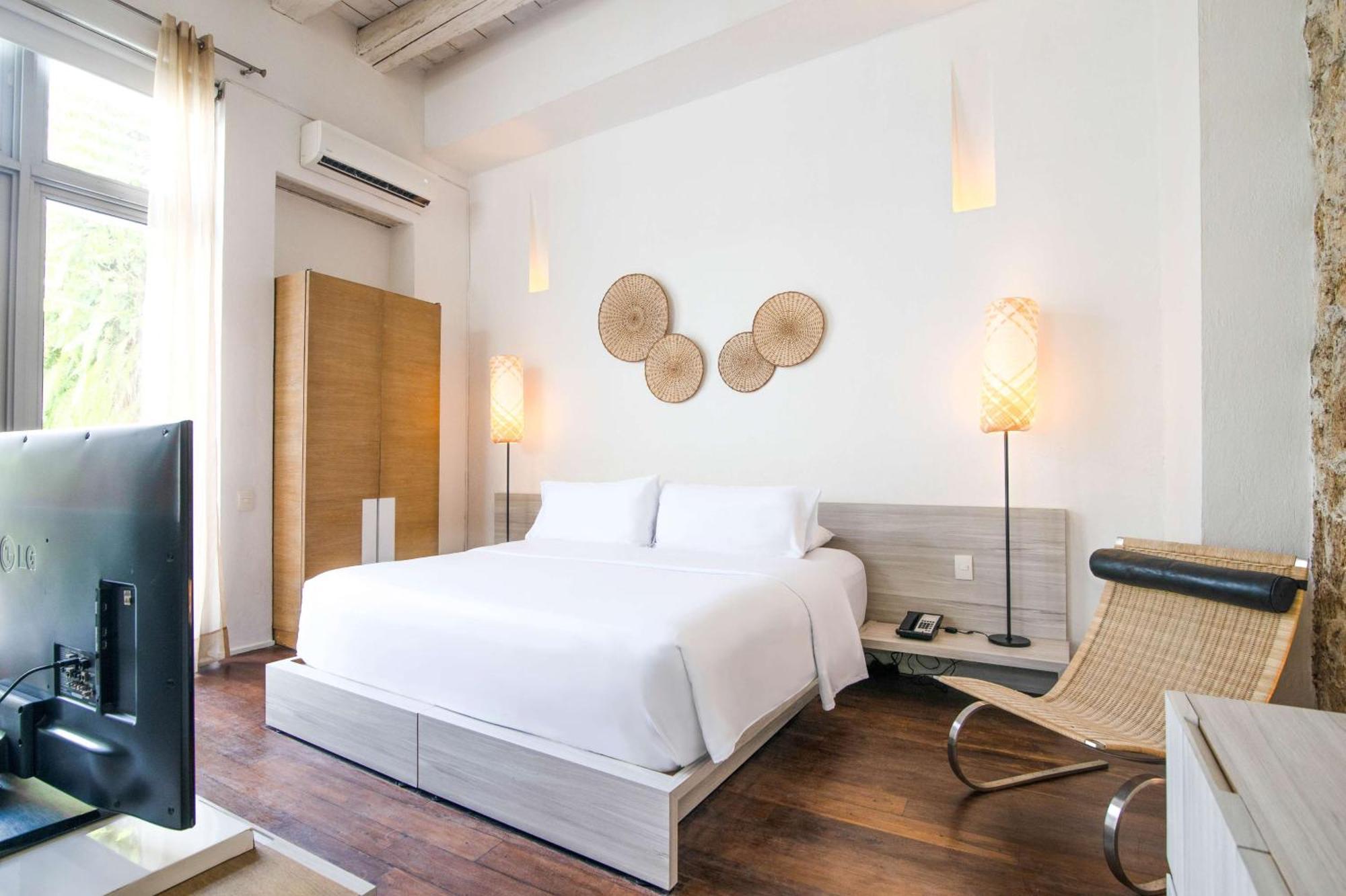 Nacar Hotel Cartagena, Curio Collection By Hilton Bagian luar foto
