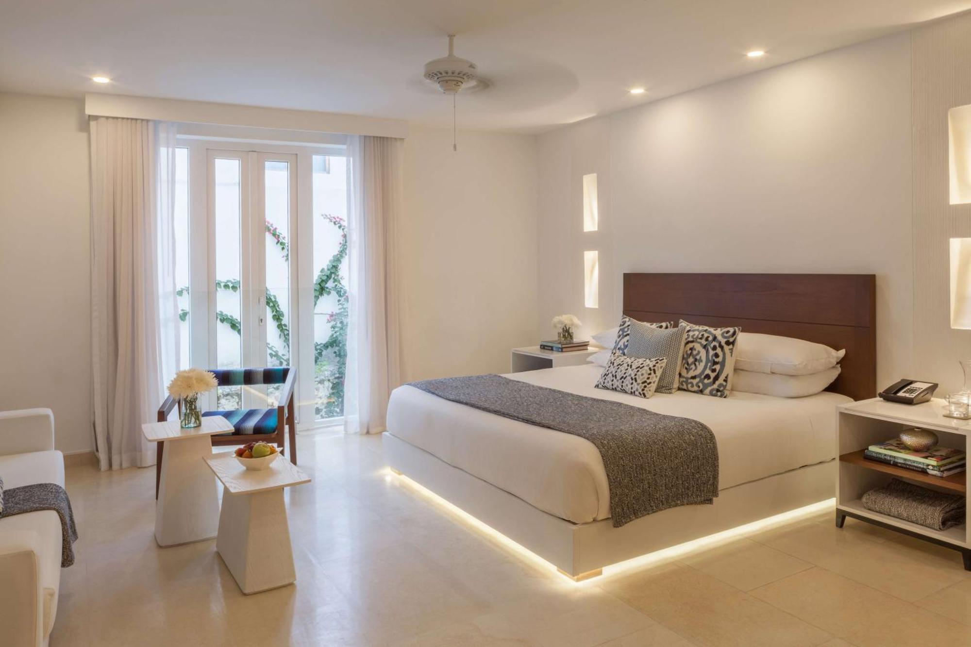 Nacar Hotel Cartagena, Curio Collection By Hilton Bagian luar foto