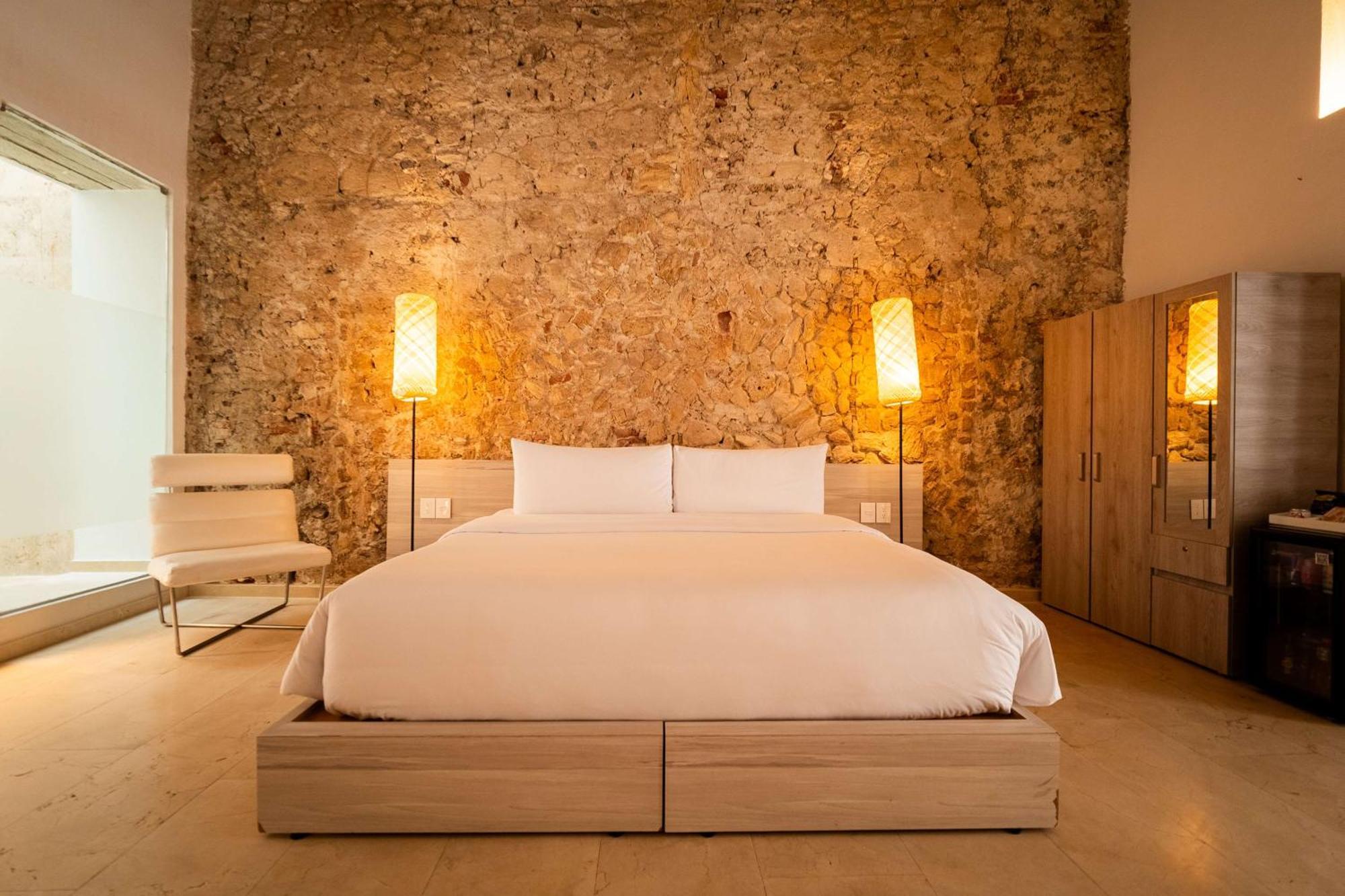 Nacar Hotel Cartagena, Curio Collection By Hilton Bagian luar foto