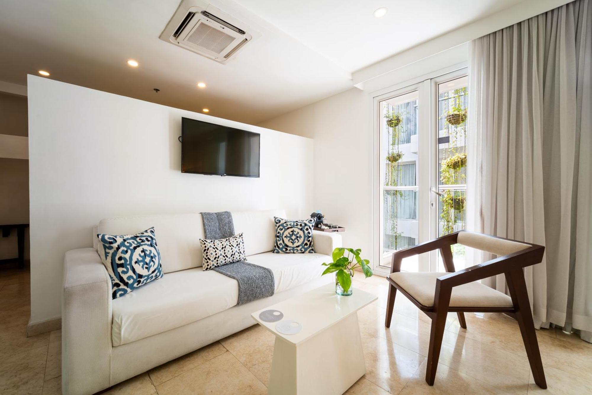 Nacar Hotel Cartagena, Curio Collection By Hilton Bagian luar foto