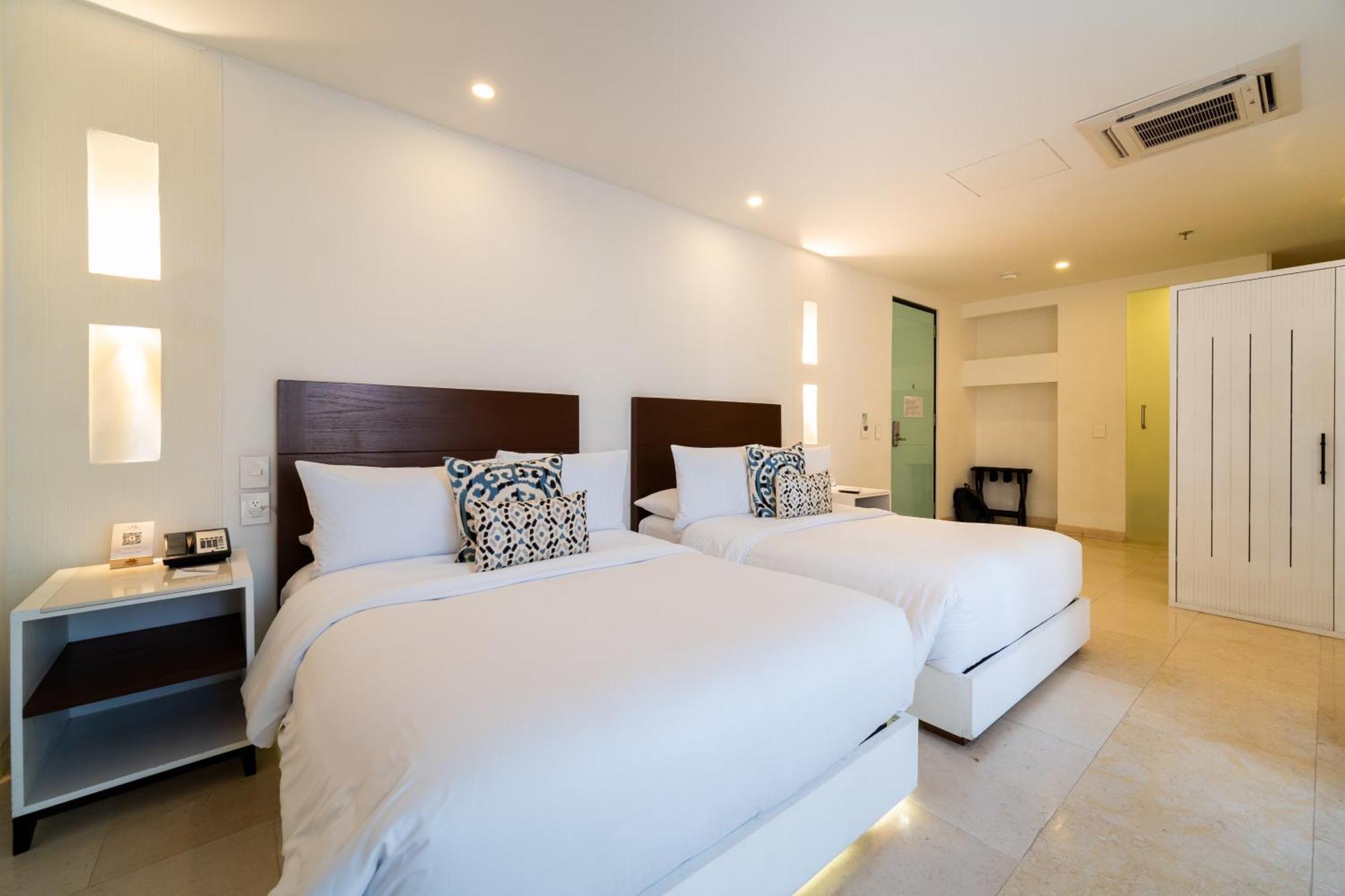 Nacar Hotel Cartagena, Curio Collection By Hilton Bagian luar foto