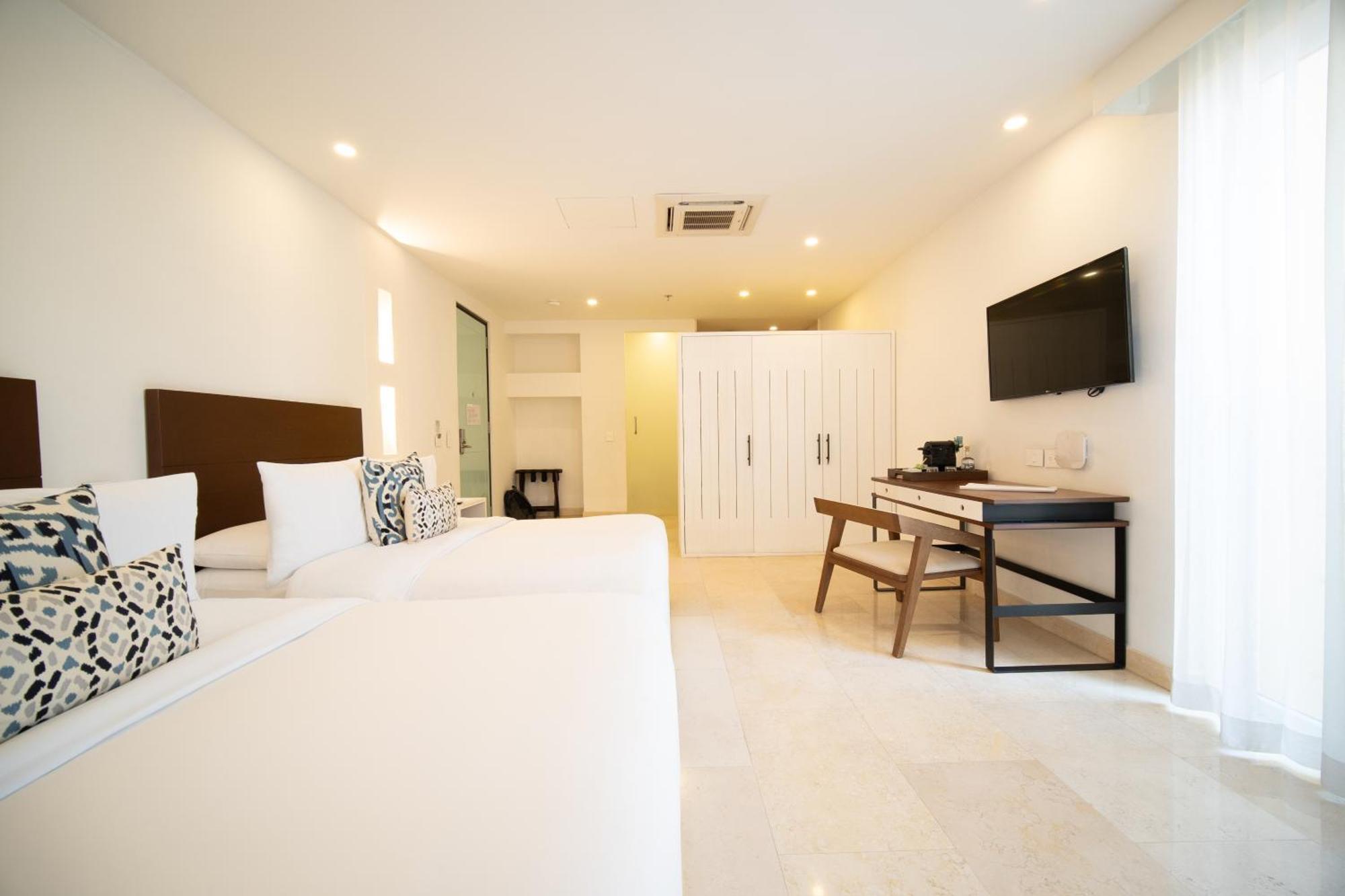 Nacar Hotel Cartagena, Curio Collection By Hilton Bagian luar foto